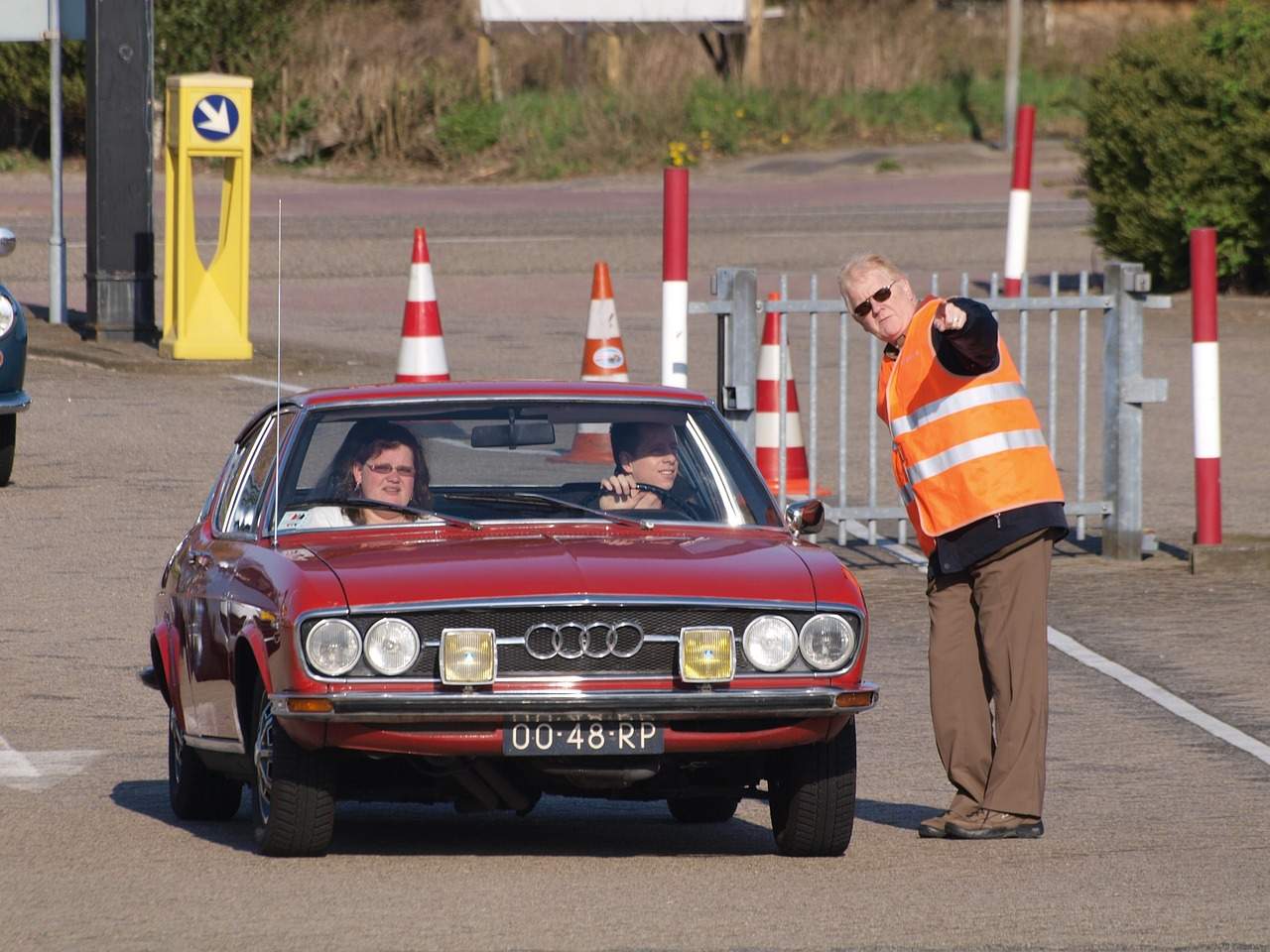 Audi 100