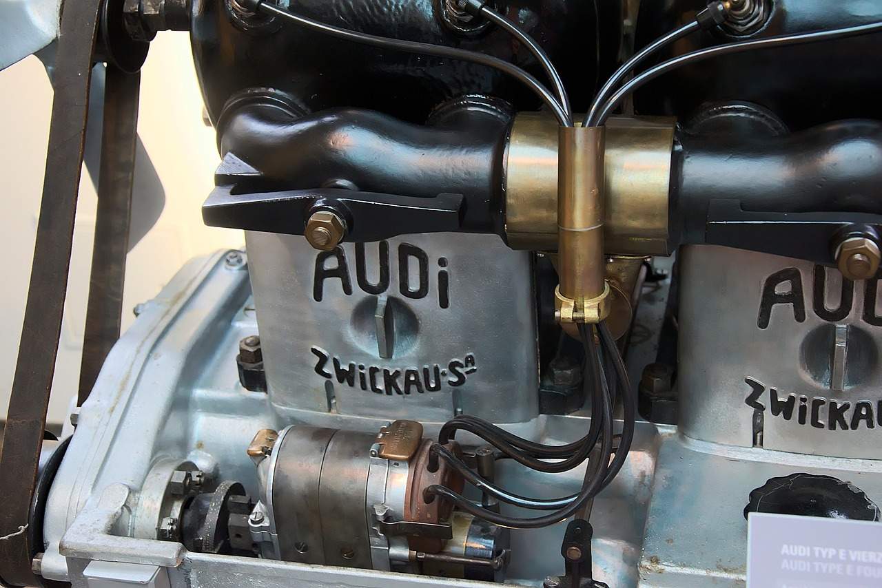 Alter Audi Motor